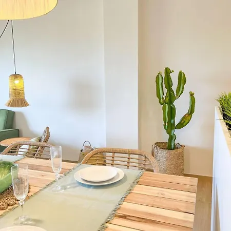 Miramar Apartment *